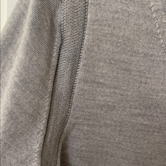 Banana Republic Pink and Gray Merino Wool Sweater - Picture 5 of 11